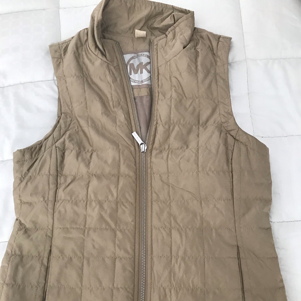 MK vest